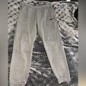 Nike dri tech Joggers Medium